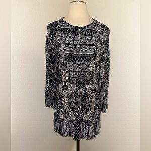Figueroa & Flower Navy Blue & Cream Top Medium